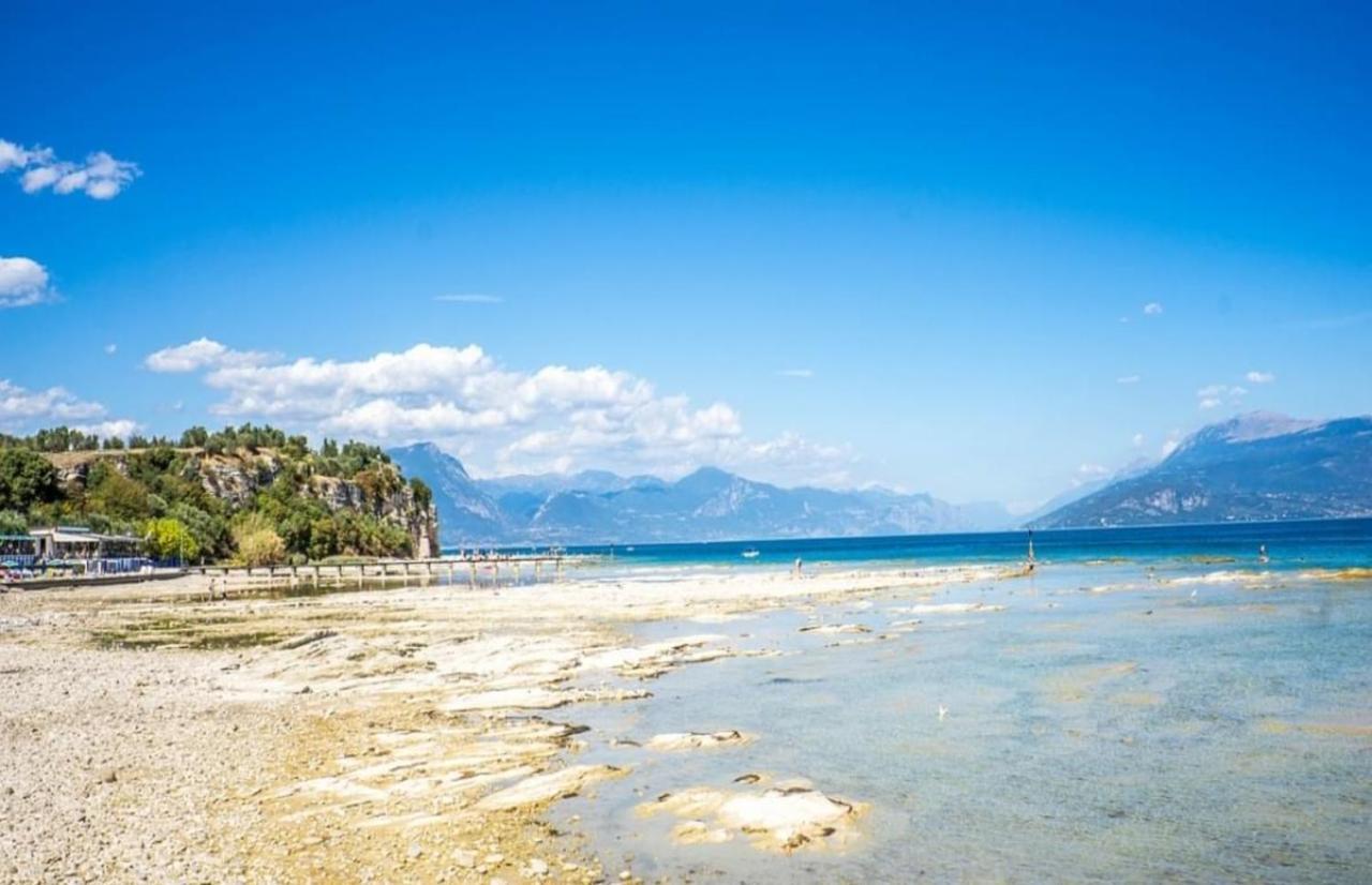 Ossidiana Apartment - Vista Lago - Centrico Sirmione Eksteriør bilde